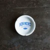 1860 ESSEASCREEN Les Accessoires Merci-Cendrier - Non Merci College