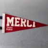 2224 LE FANION FRANCAIS Accessoirisez Votre Intérieur-Fanion Merci - Rouge