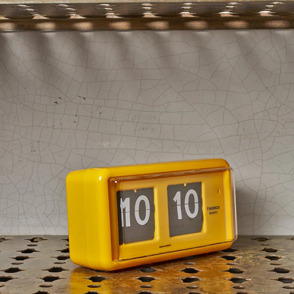 1644 TWEMCO Horloges-Horloge QT 30 - Jaune - Twemco