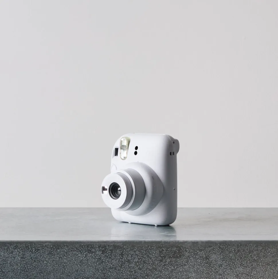 1253 FUJIFILM High-tech-Instax Mini 12 - Clay White