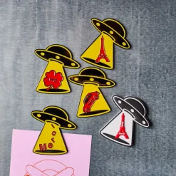 2213 HEYANG Les Accessoires Merci|L'esprit Merci-Magnet en métal Merci UFO - Tréfle
