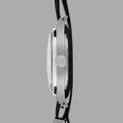 Homme MERCI La Montre Merci-Montre LMM-H01 : HODINKEE (Mécanique)