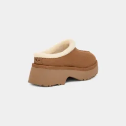 Femme UGG Sabots-- Sabots New Heights Cozy - Chestnut